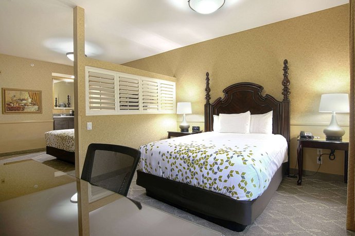 Imagen de la habitación del Hotel Azure Hotel & Suites, Trademark Collection by Wyndham. Foto 11