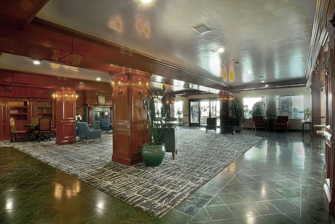 Imagen de los interiores del Hotel Azure Hotel & Suites, Trademark Collection by Wyndham. Foto 20