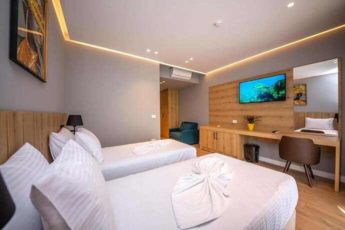 Imagen de la habitación del Hotel Azure Inn. Foto 18