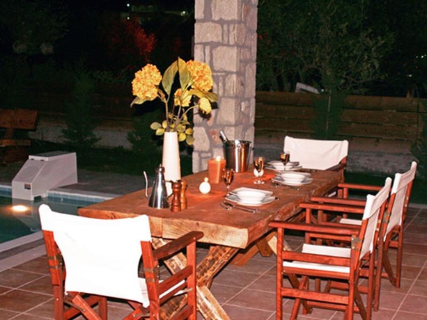 Imagen general del Hotel Azure Luxury Villas. Foto 11