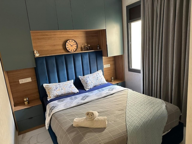 Imagen de la habitación del Hotel Azure Nador Suites. Foto 2