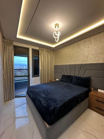 Imagen de la habitación del Hotel Azure Nador Suites. Foto 3