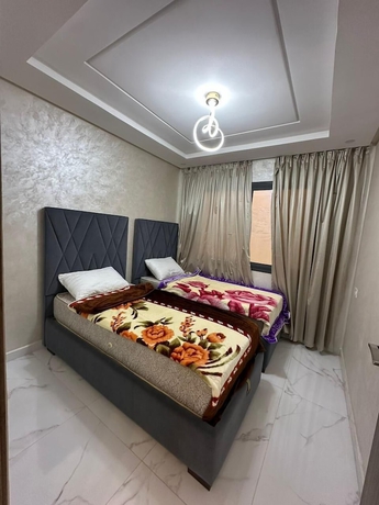 Imagen de la habitación del Hotel Azure Nador Suites. Foto 4