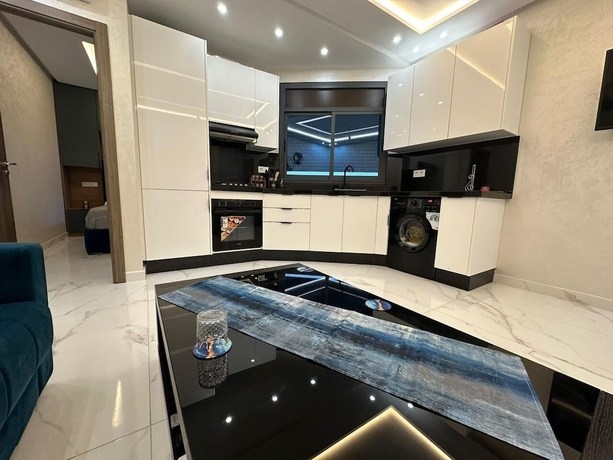 Imagen de la habitación del Hotel Azure Nador Suites. Foto 9