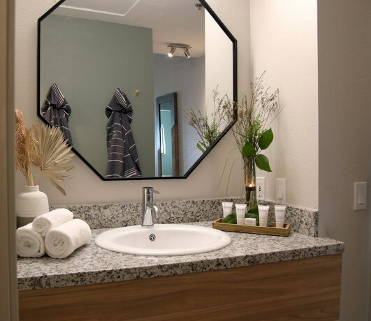 Imagen de la habitación del Hotel Azure Palm Hot Springs. Foto 18