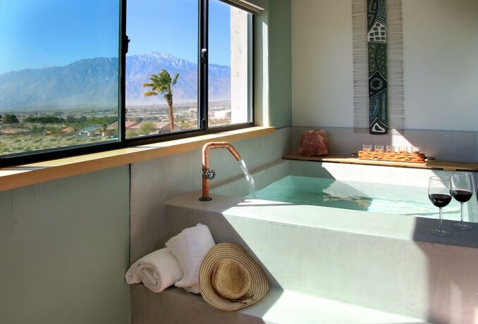 Imagen de la habitación del Hotel Azure Palm Hot Springs. Foto 19