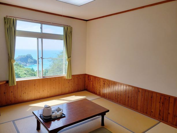 Imagen de la habitación del Hotel Azure Sea View CotesRocheuses. Foto 10