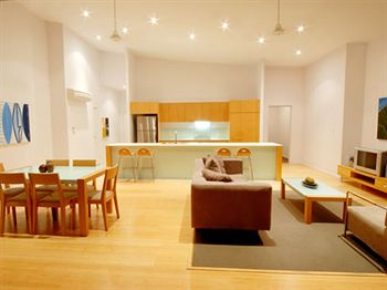 Imagen de la habitación del Hotel Azure Sea Whitsunday Resort. Foto 6