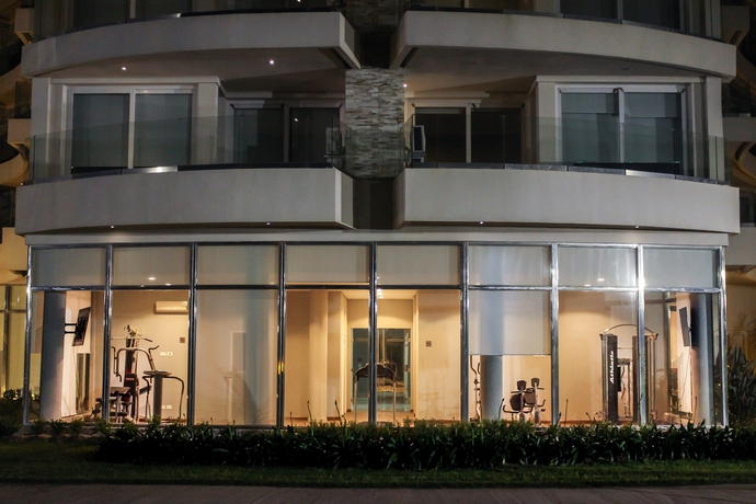 Imagen de los interiores del Hotel Azure Towers. Foto 12