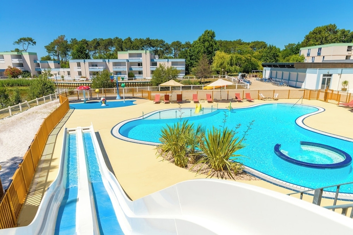 Imagen de la piscina del Hotel Azureva Lacanau. Foto 19