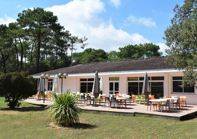 Imagen del bar/restaurante del Hotel Azureva Longeville-sur-mer. Foto 11