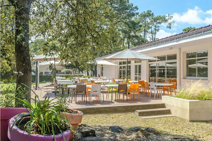 Imagen del bar/restaurante del Hotel Azureva Longeville-sur-mer. Foto 13