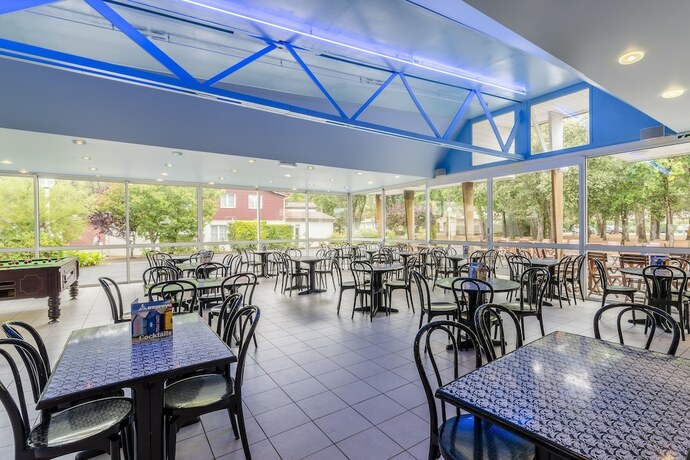 Imagen del bar/restaurante del Hotel Azureva Longeville-sur-mer. Foto 15