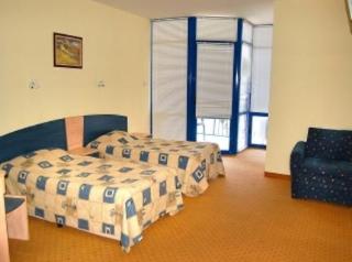 Imagen de la habitación del Hotel Azurro. Foto 5