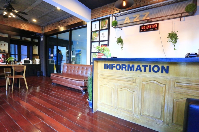 Imagen de los interiores del Hotel Azz. Foto 15