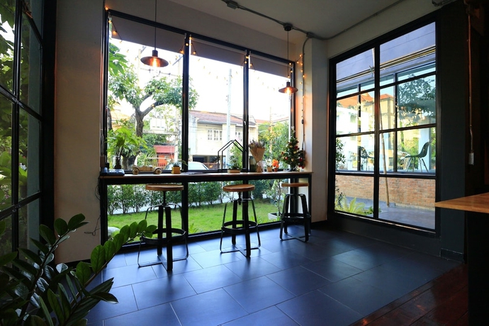 Imagen de los interiores del Hotel Azz. Foto 19