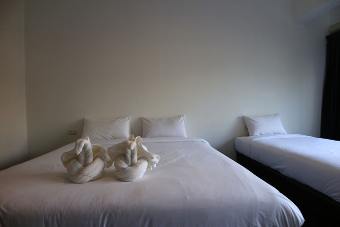 Imagen de la habitación del Hotel Azz. Foto 12