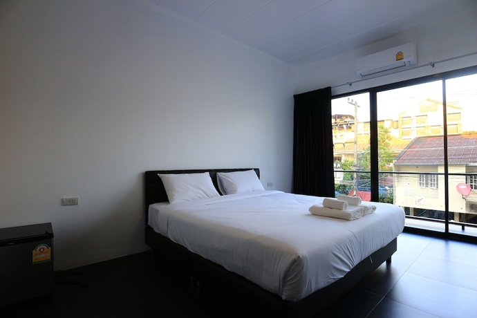 Imagen de la habitación del Hotel Azz. Foto 14