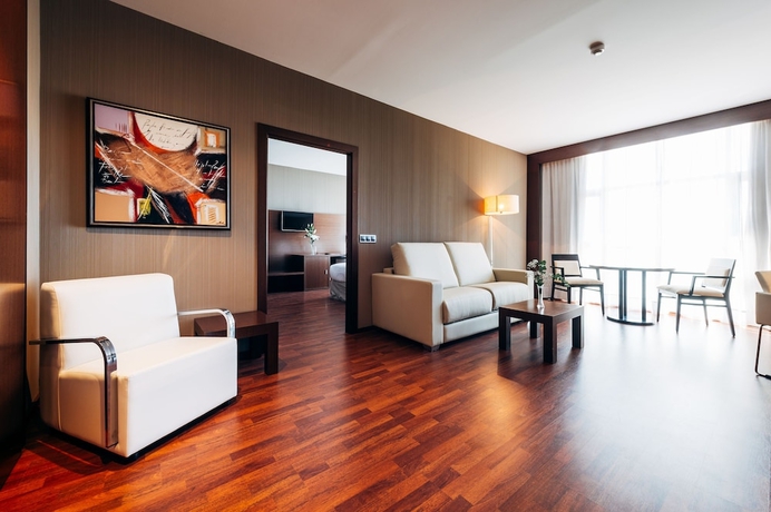 Imagen de la habitación del Hotel Azz Valencia Congress and Spa. Foto 5