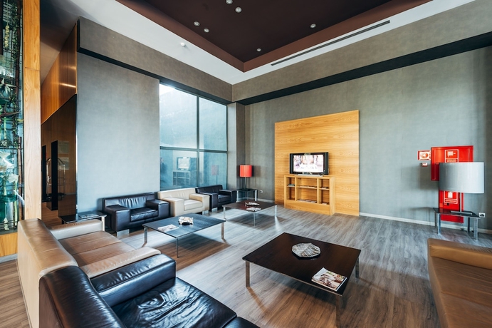 Imagen de los interiores del Hotel Azz Valencia Congress and Spa. Foto 15