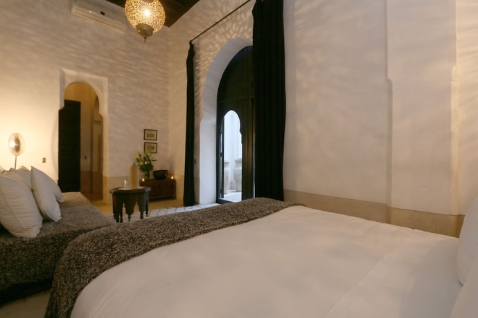 Imagen de la habitación del Hotel Azzouna13. Foto 5