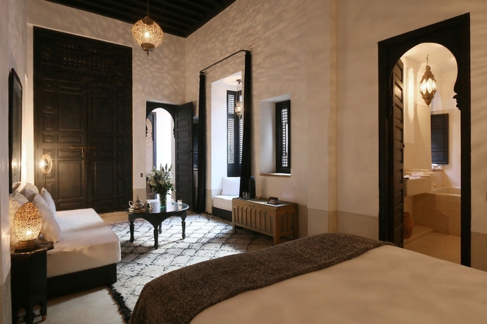Imagen de la habitación del Hotel Azzouna13. Foto 9