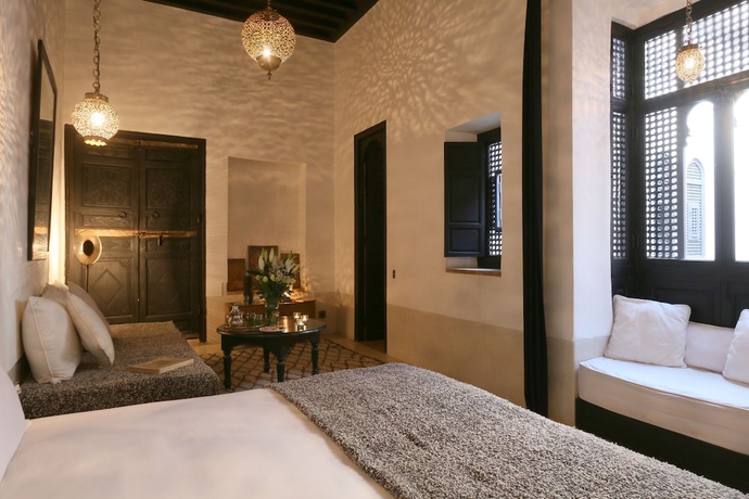 Imagen de la habitación del Hotel Azzouna13. Foto 11