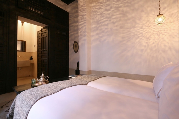 Imagen de la habitación del Hotel Azzouna13. Foto 17