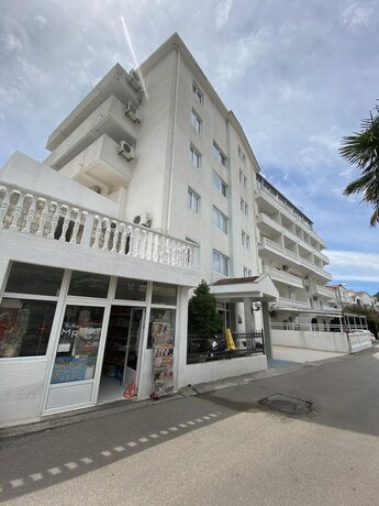 Imagen general del Hotel Azzuro Apartments, Budva. Foto 8