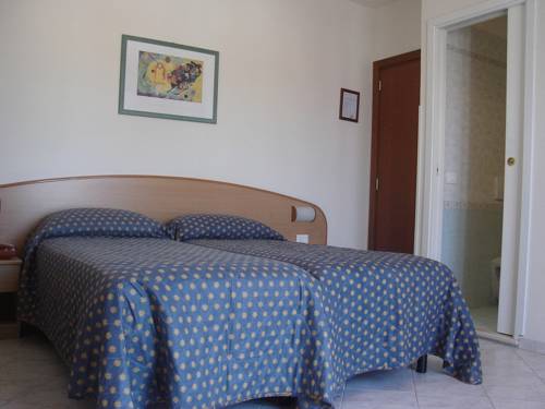 Imagen de la habitación del Hotel Azzurra, Marina Di Pietrasanta. Foto 13