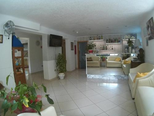 Imagen general del Hotel Azzurro, Cattolica. Foto 2
