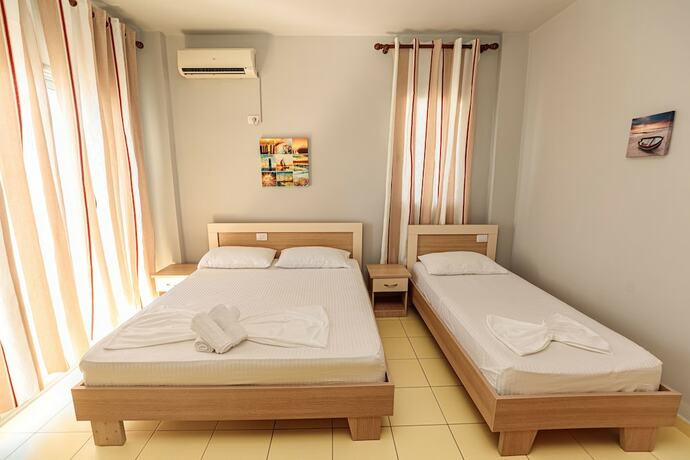 Imagen general del Hotel Azzurro, Lukovë. Foto 6