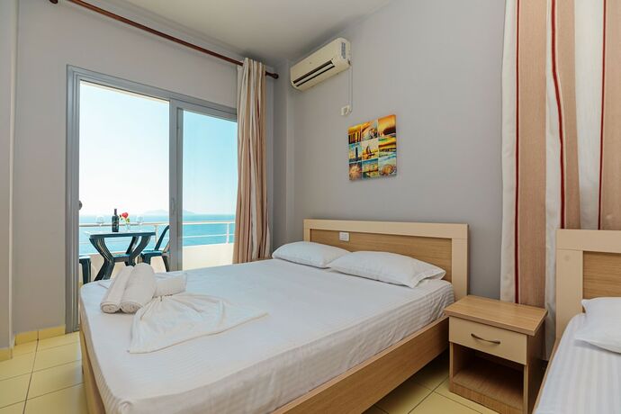 Imagen general del Hotel Azzurro, Lukovë. Foto 8