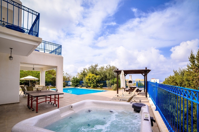 Imagen de los exteriores del Hotel Azzurro Luxury Holiday Villas. Foto 7