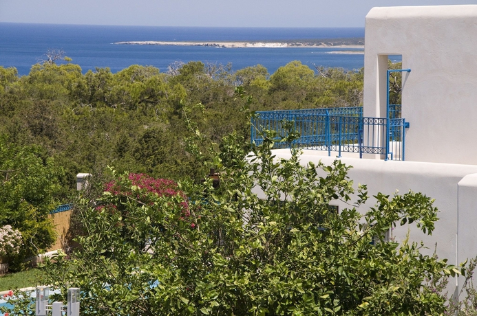 Imagen de los exteriores del Hotel Azzurro Luxury Holiday Villas. Foto 9