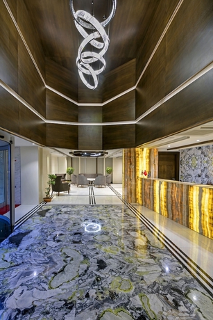 Imagen de los interiores del Hotel B Business Hotel & Spa. Foto 14