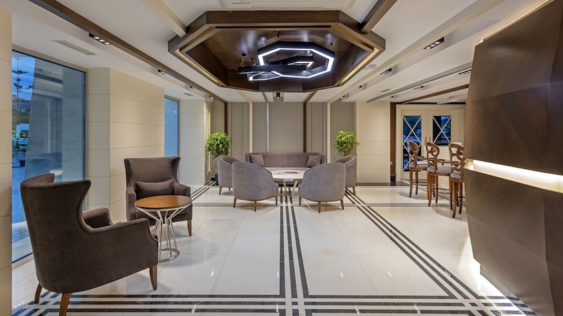 Imagen de los interiores del Hotel B Business Hotel & Spa. Foto 19