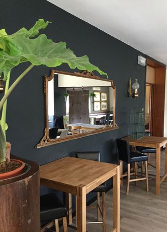 Imagen de la habitación del Hotel B City. Foto 11