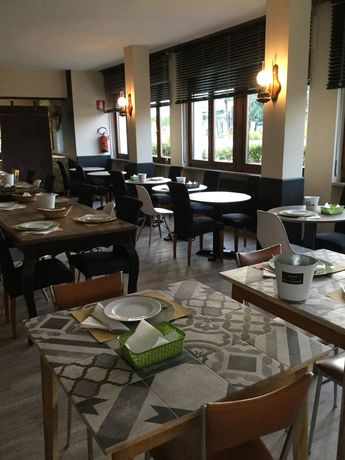 Imagen del bar/restaurante del Hotel B City. Foto 9