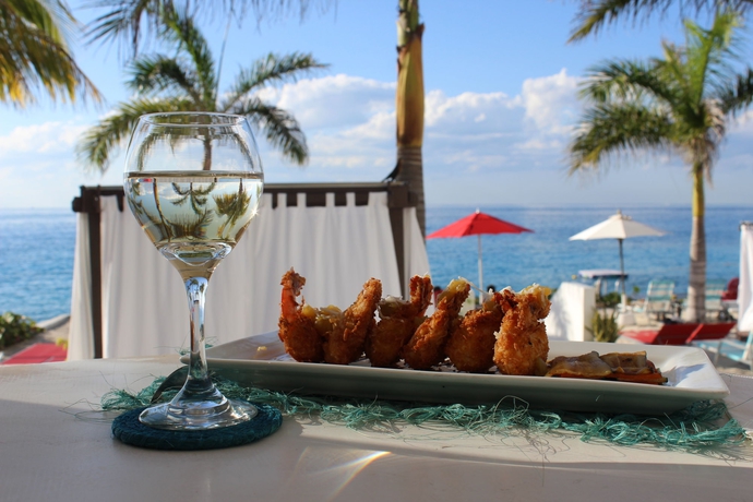 Imagen del bar/restaurante del Hotel B Cozumel. Foto 3