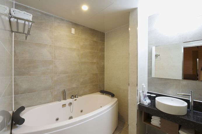 Imagen de los interiores del Hotel B, Gwangju. Foto 16