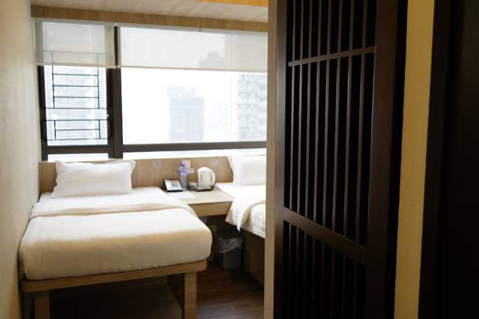 Imagen de la habitación del Hotel B Hotel. Foto 5