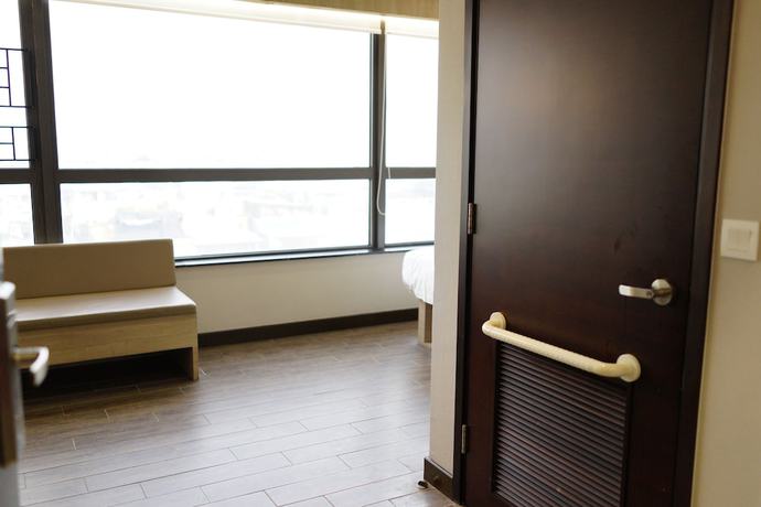 Imagen de la habitación del Hotel B Hotel. Foto 6