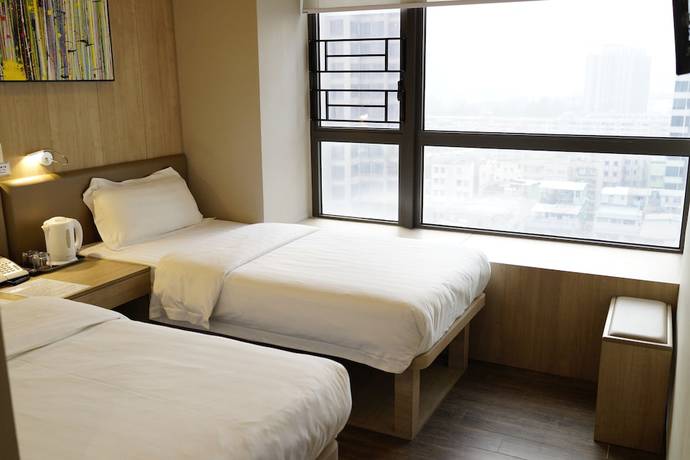 Imagen de la habitación del Hotel B Hotel. Foto 9