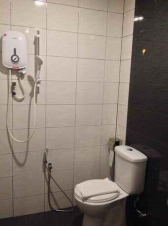 Imagen de la habitación del Hotel B+ Hotel. Foto 17