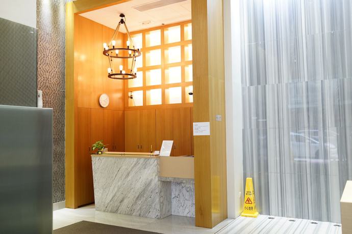 Imagen de los interiores del Hotel B Hotel, Kowloon. Foto 15