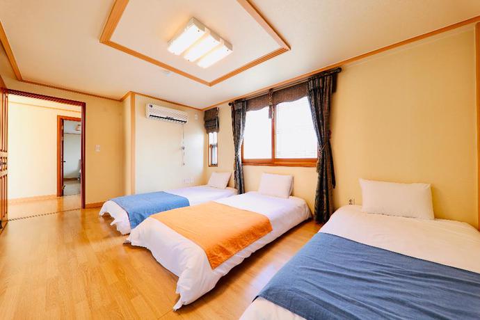 Imagen de la habitación del Hotel B, Jeju. Foto 8