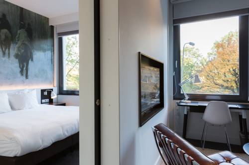 Imagen de la habitación del Hotel B- Kennedy. Foto 14