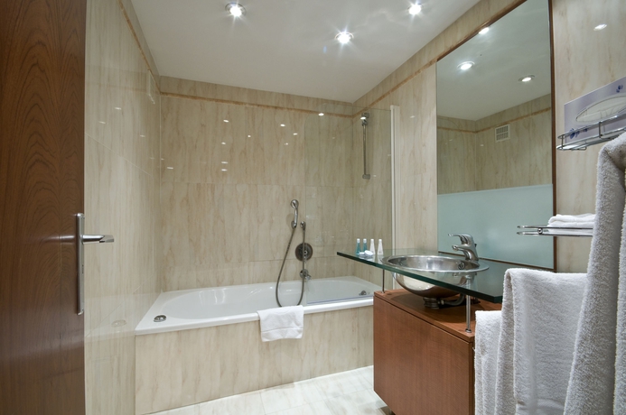 Imagen de la habitación del Hotel B- Montgomery. Foto 10