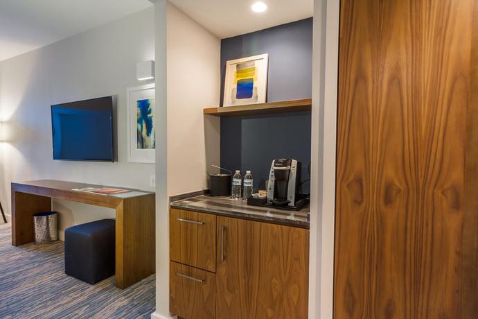 Imagen general del Hotel B Ocean Resort. Foto 8